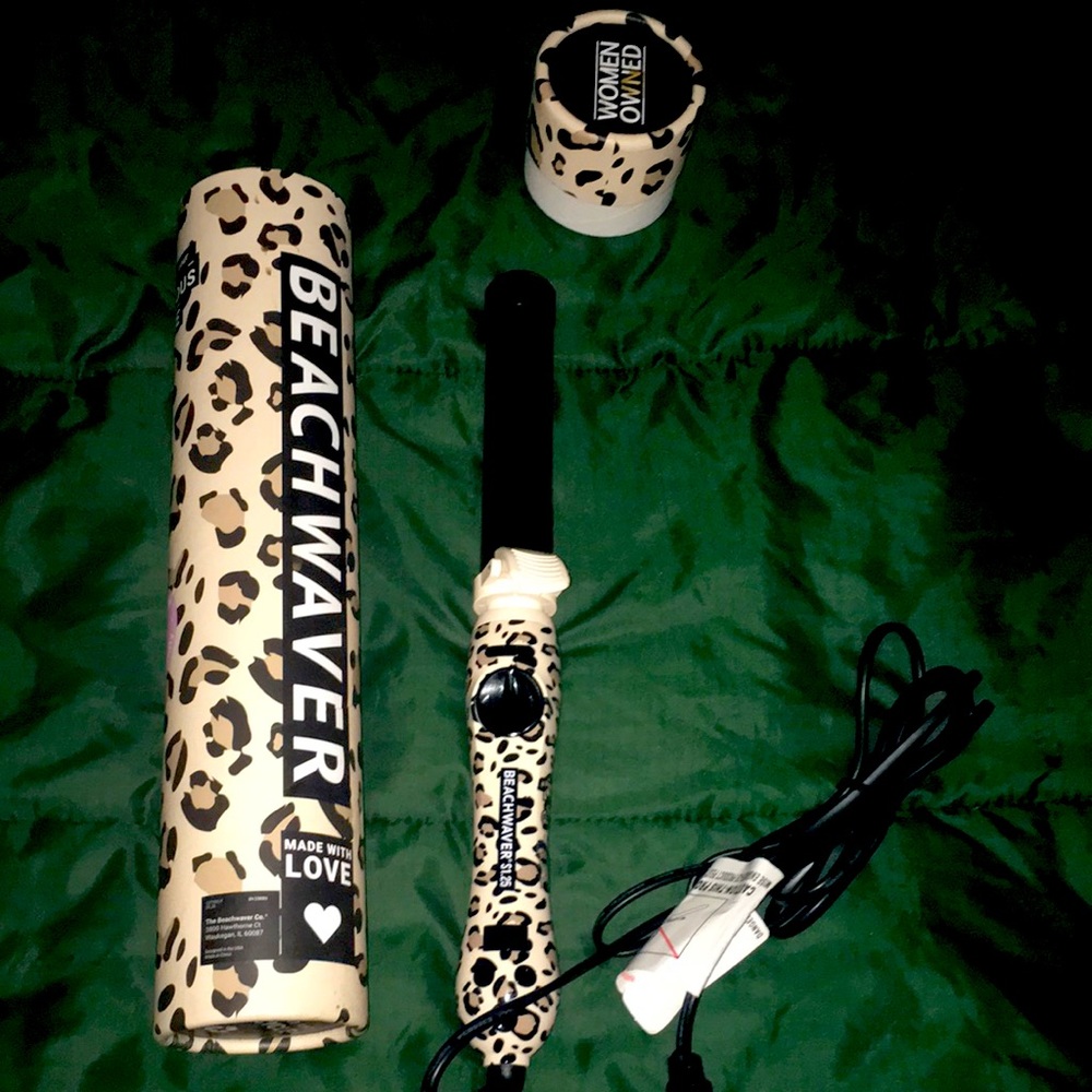 Beachwaver 1.25 curling iron 🌸